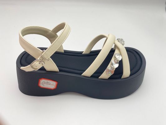 여성 흰색 밑바닥의 샌들, 순수한 색상, 순수한 가죽